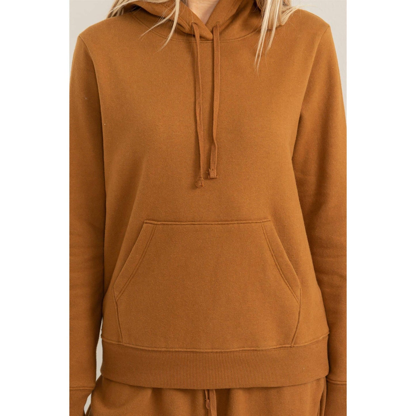 UPBEAT ENERGY LONG SLEEVE PULLOVER HOODIE