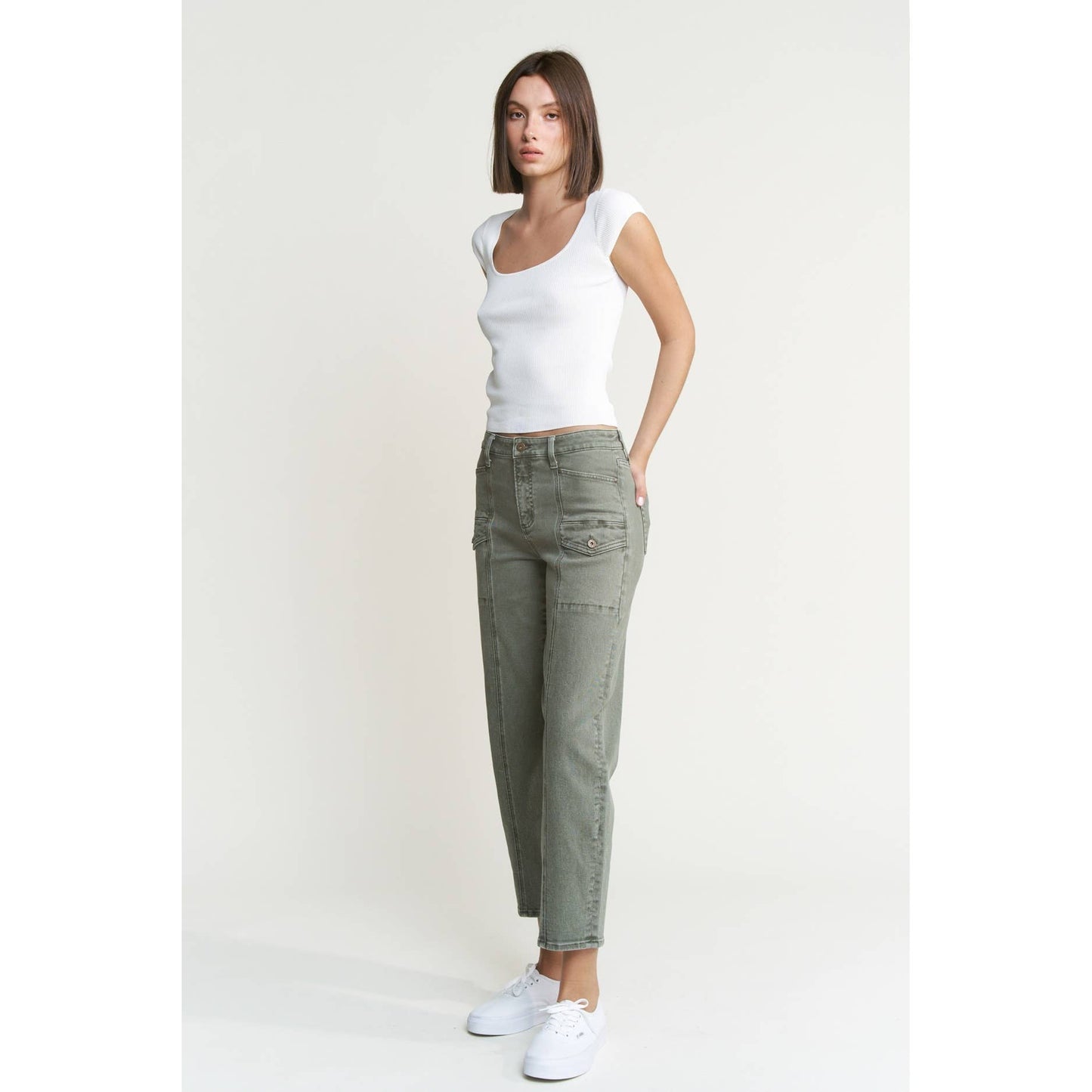 THE VOYAGER HIGH RISE TAPERED CARGO PANTS