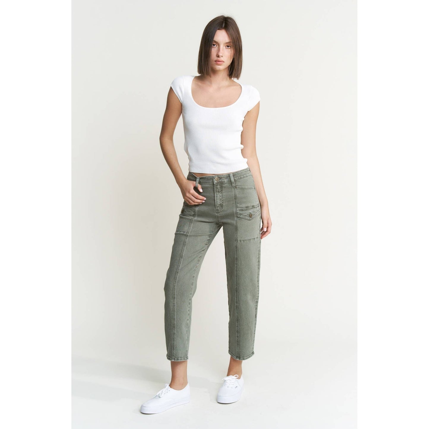 THE VOYAGER HIGH RISE TAPERED CARGO PANTS