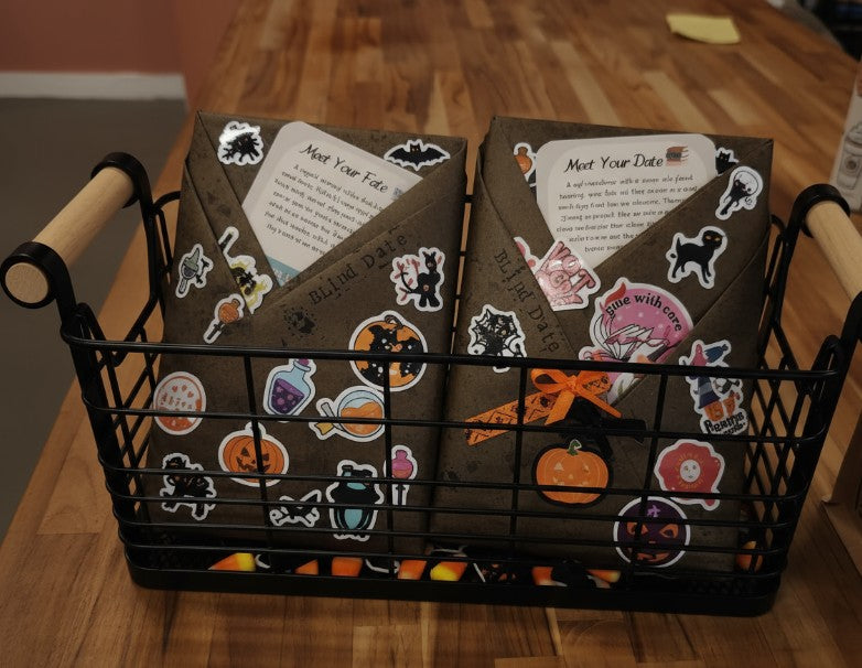 BLIND DATE WITH A BOX HALLOWEEN EDITION