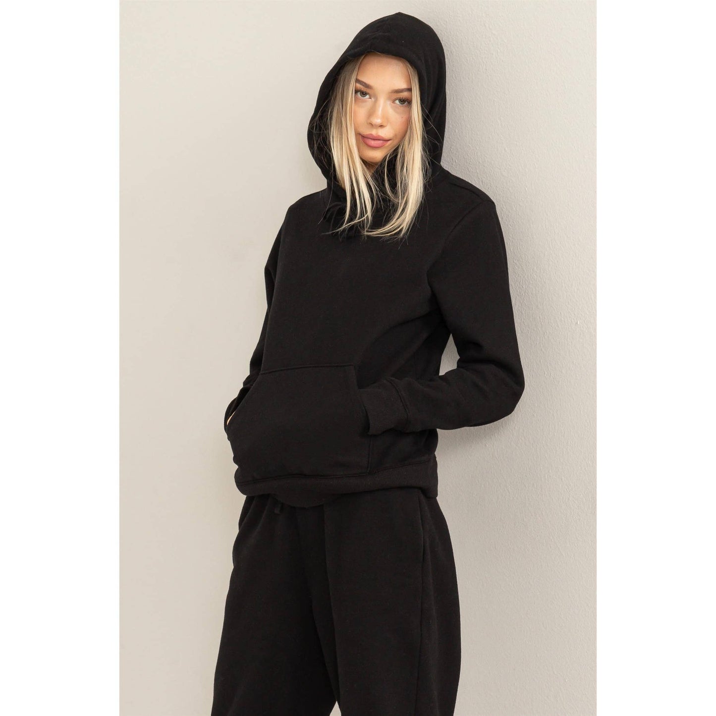 UPBEAT ENERGY LONG SLEEVE PULLOVER HOODIE