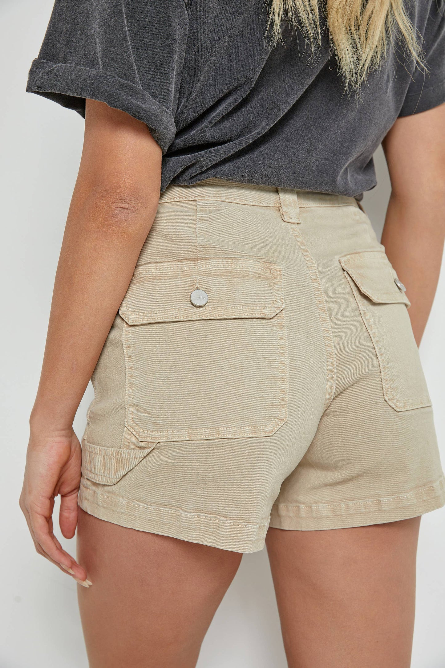 TERRA TAN SUPER HIGH CARPENTER SHORTS