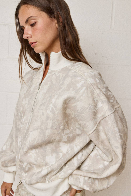 CAMO COLLARED SWEATER