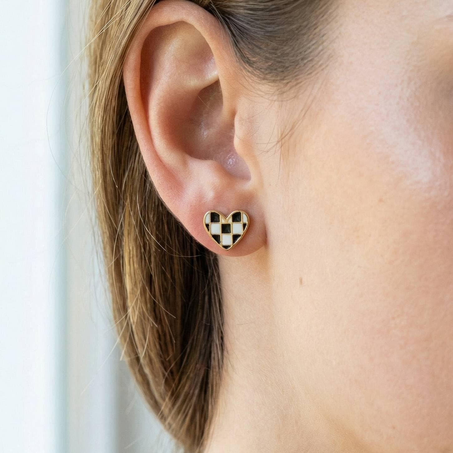 Gold Dipped Epoxy Checkered Heart Stud Earrings: G