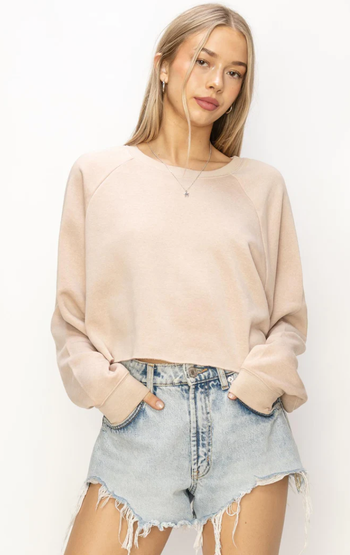 LAID BACK CROP SWEATSHIRT TAN