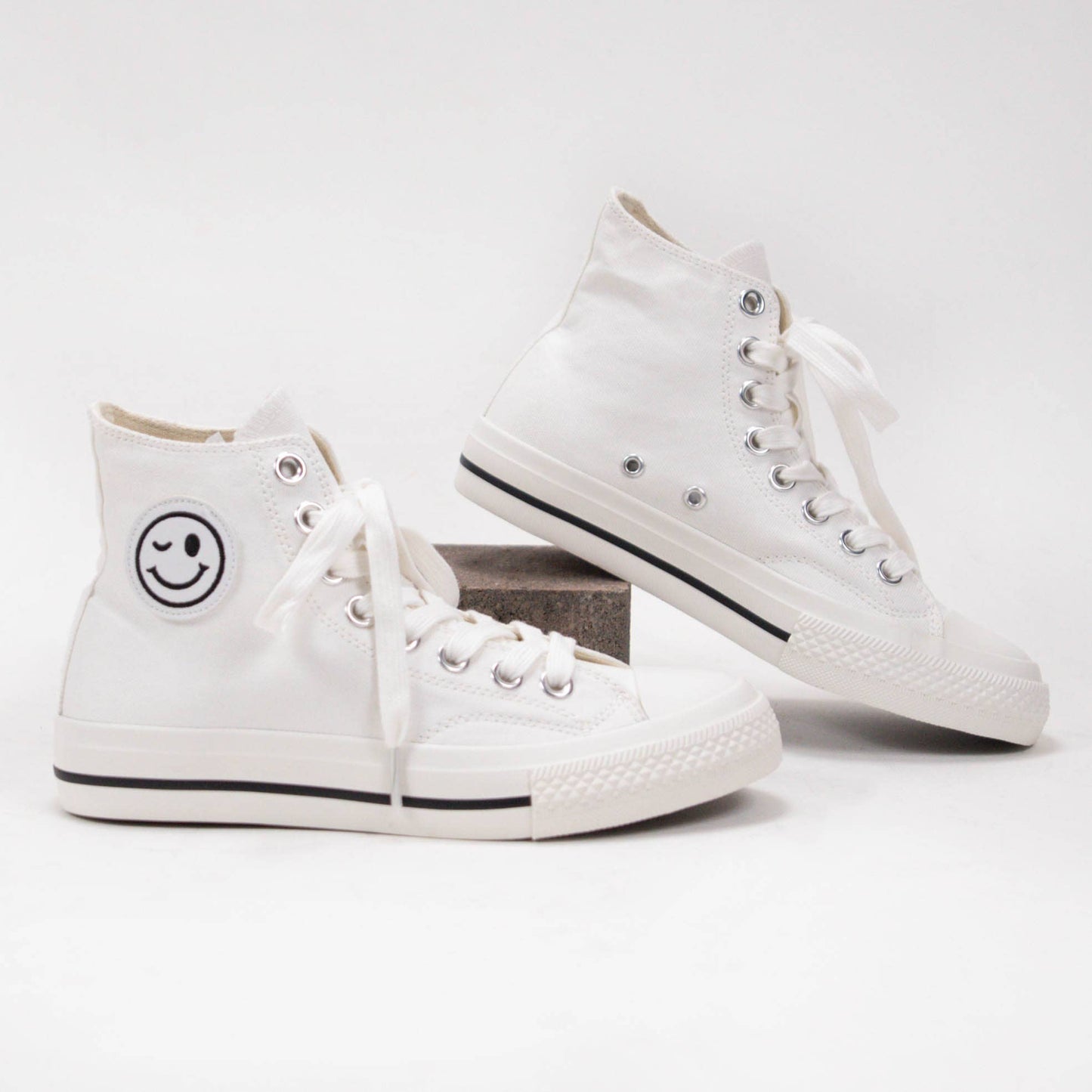 CCOCCI  SMILEY PATCH HIGH-TOP SNEAKERS