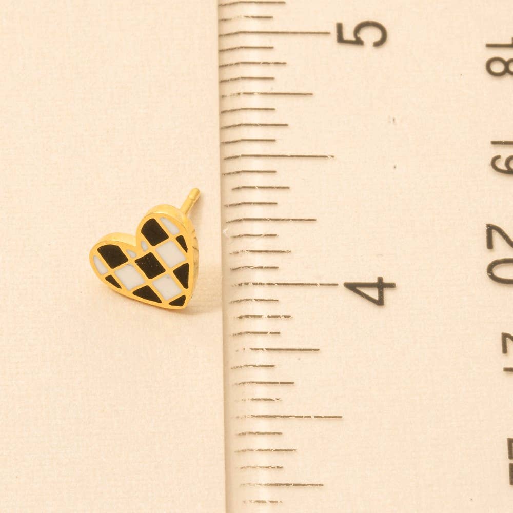 Gold Dipped Epoxy Checkered Heart Stud Earrings: G