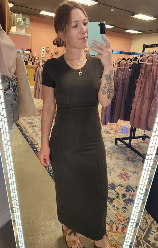 Short Sleeve Charcoal Midi Dress