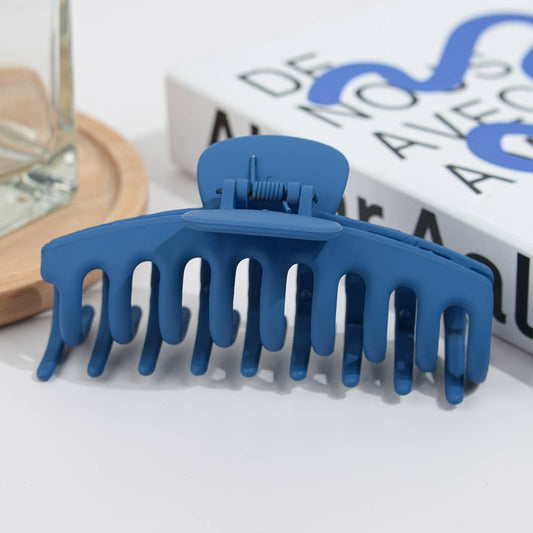 Jumbo Resin Hair Clip: Klein-Blue